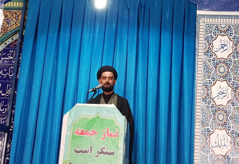 اشکالات کشور ما تاکنون به دلیل دولت های سکولار بوده است/امام خمینی را باید همه جانبه شناخت/رسانه ملی اشکالات محتوایی فراوانی دارد/نظام بانکی ما مخالف تولید و  اشتغال است/تربیت فرزند لوازمی دارد، توصیه های امام جمعه شهرستان بهمئی